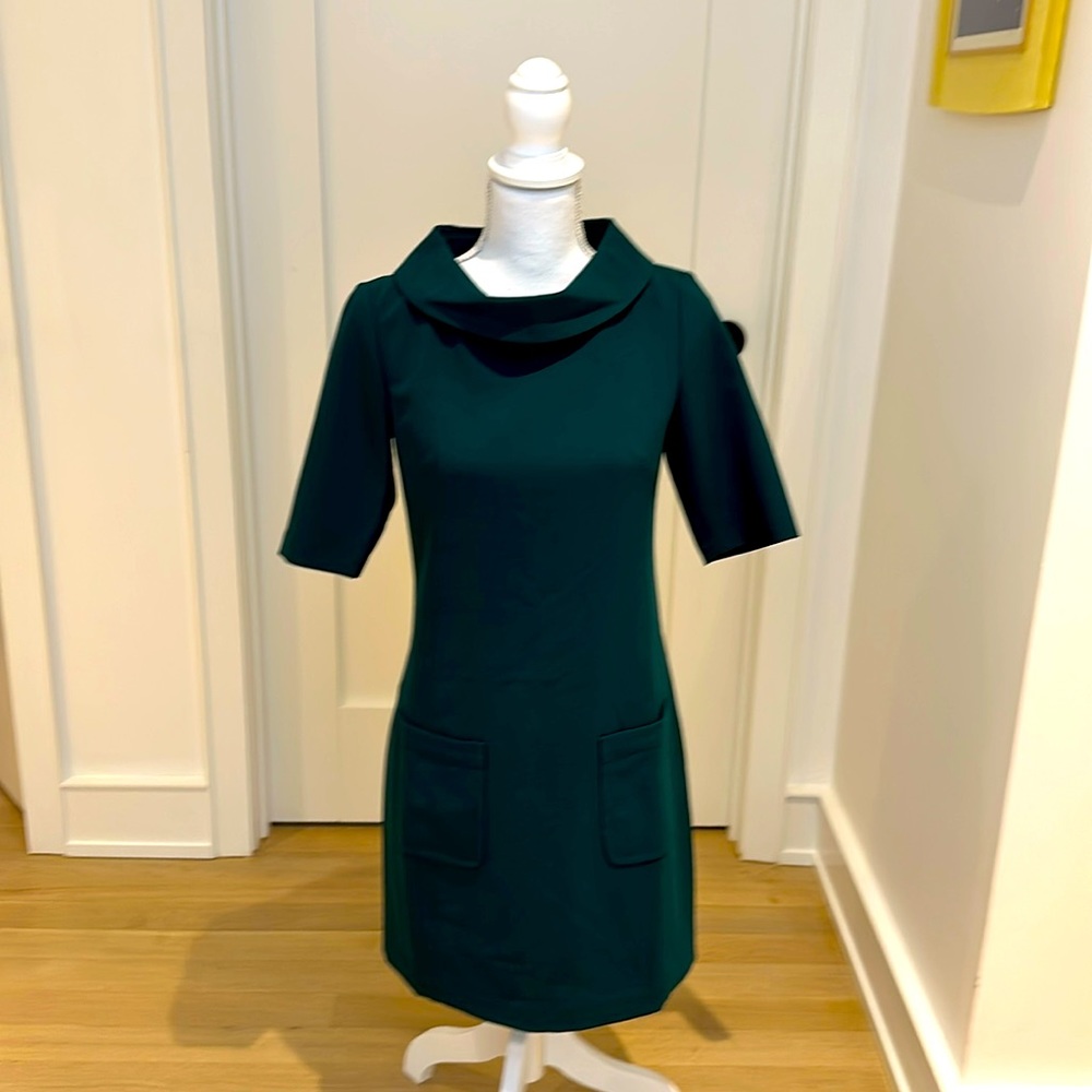 Trina Turk Emerald green shift dress